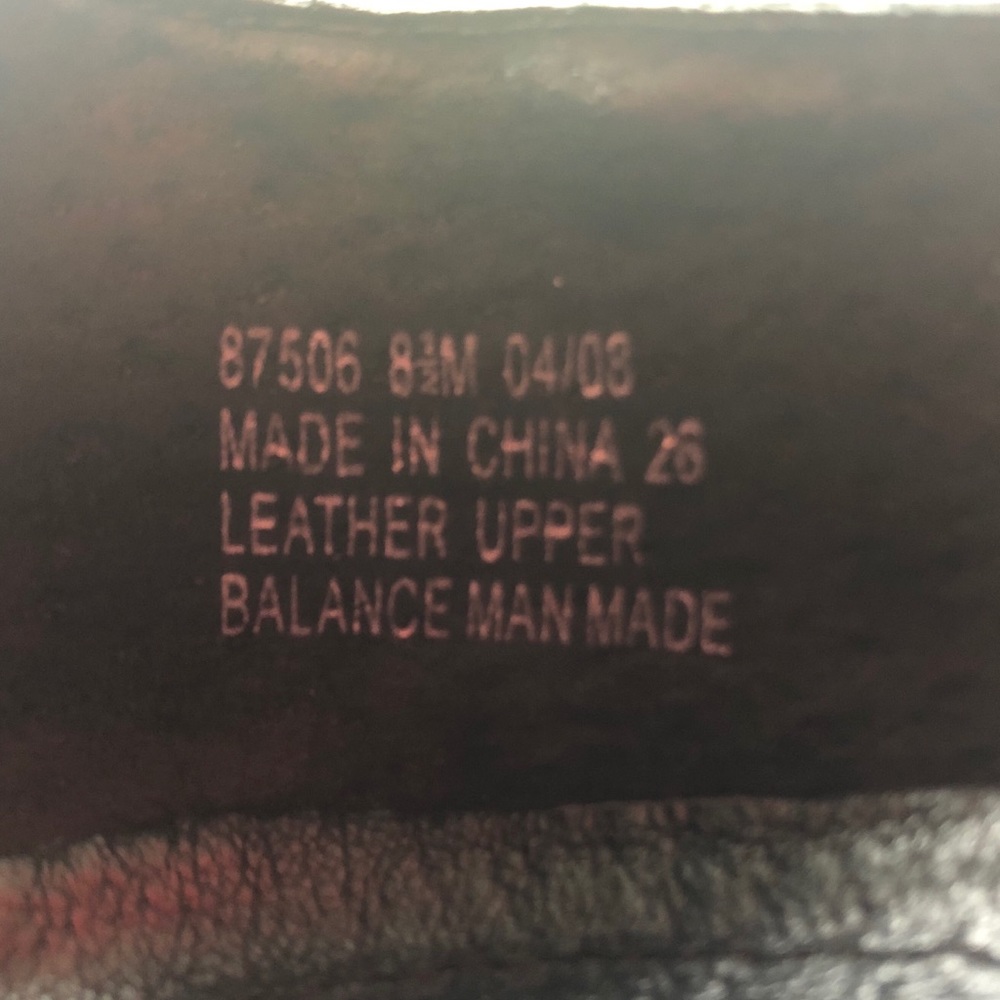 Clark Artisan Black Leather Pump - Picture 6 of 7